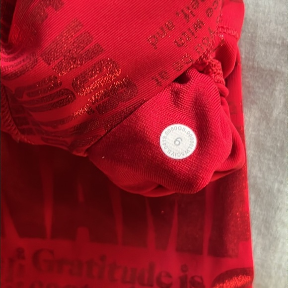 Wunder Under 25” Manifesto Foil * FINAL PRICE ♥️ - Picture 3 of 3